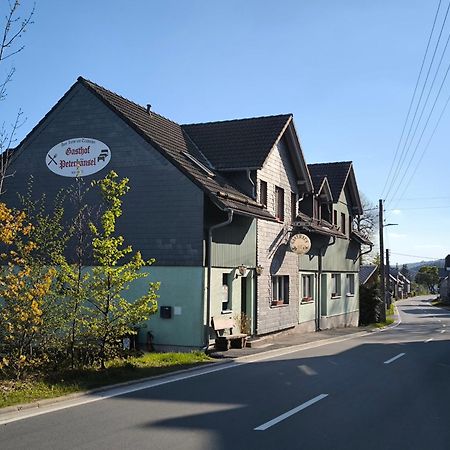 Gasthaus Und Hotel Peterhaensel Spechtsbrunn Exterior foto