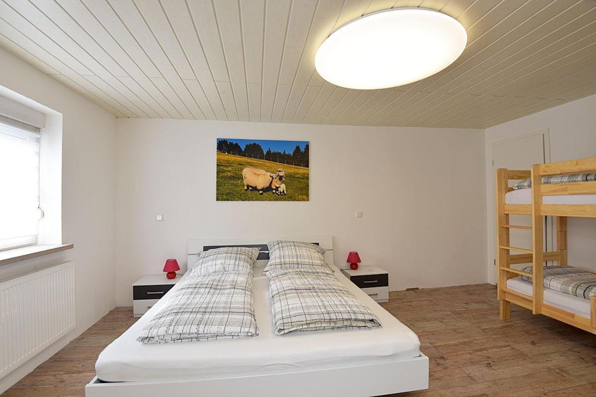 Gasthaus Und Hotel Peterhaensel Spechtsbrunn Quarto foto